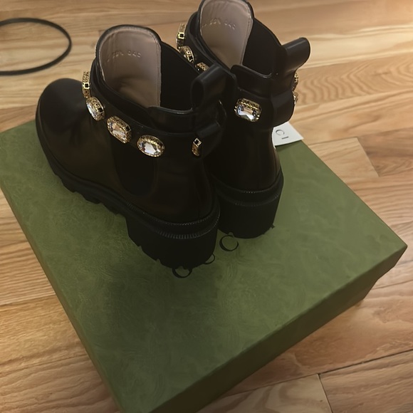 Black boots,size 8.5, gucci - Picture 7 of 12